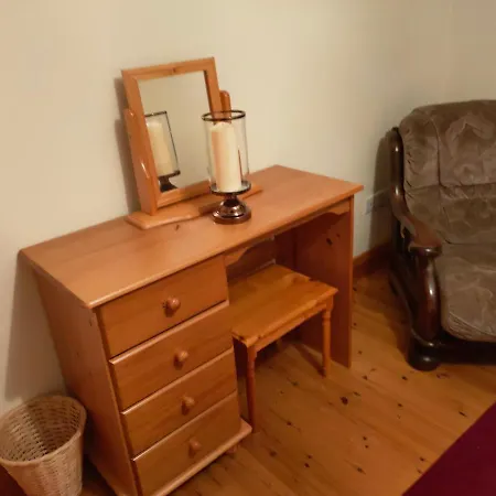 House Homestay Milltown Malbay